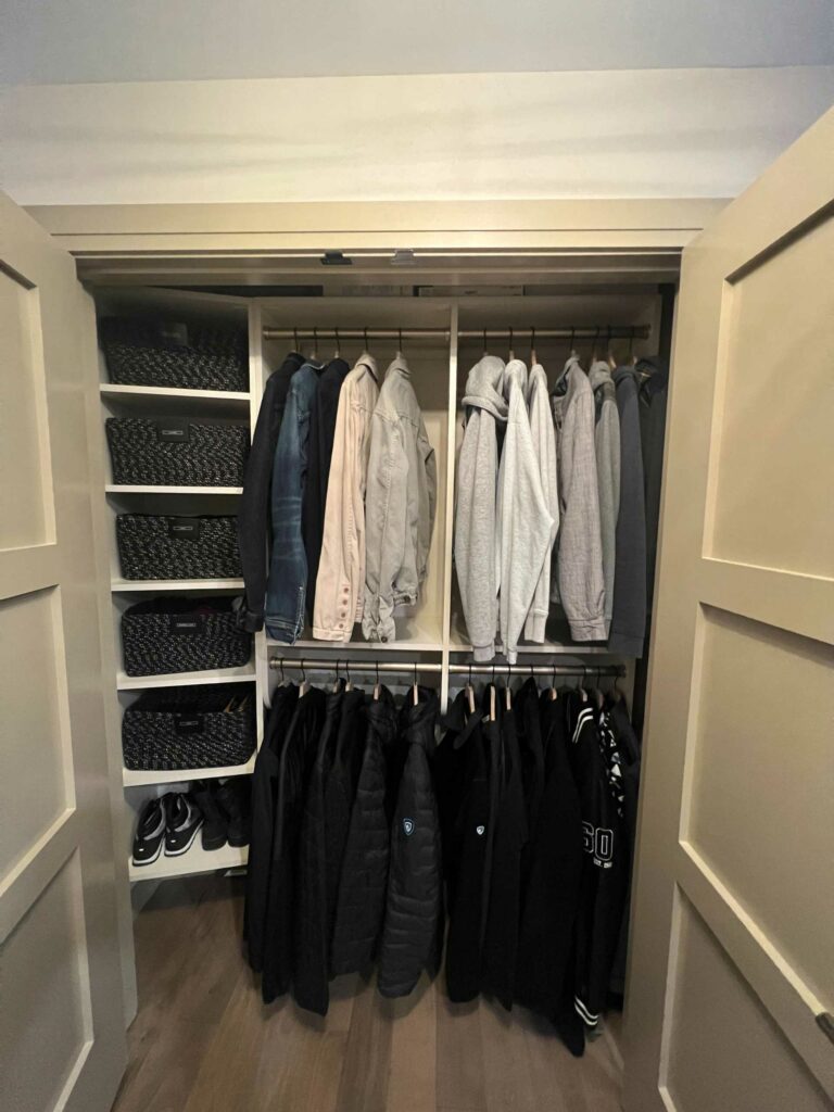 Matching bins can help declutter shelves and keep items categorized @eightdayshomeorganization